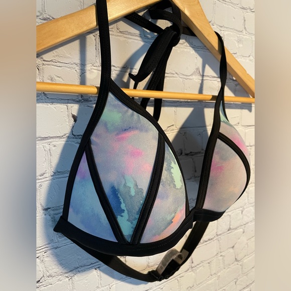 VS PINK Padded Bikini Top - Picture 2 of 5